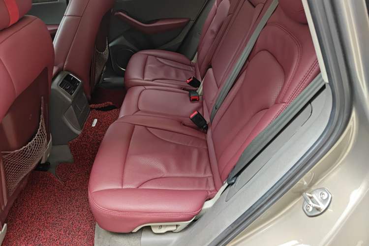 Used Audi Q5 2011 2.0TFSI Dynamic Edition Left Rear Seat