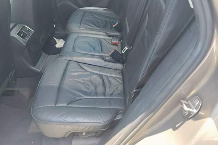 Used Audi Q5 2011 2.0TFSI Technology Model Left Rear Seat