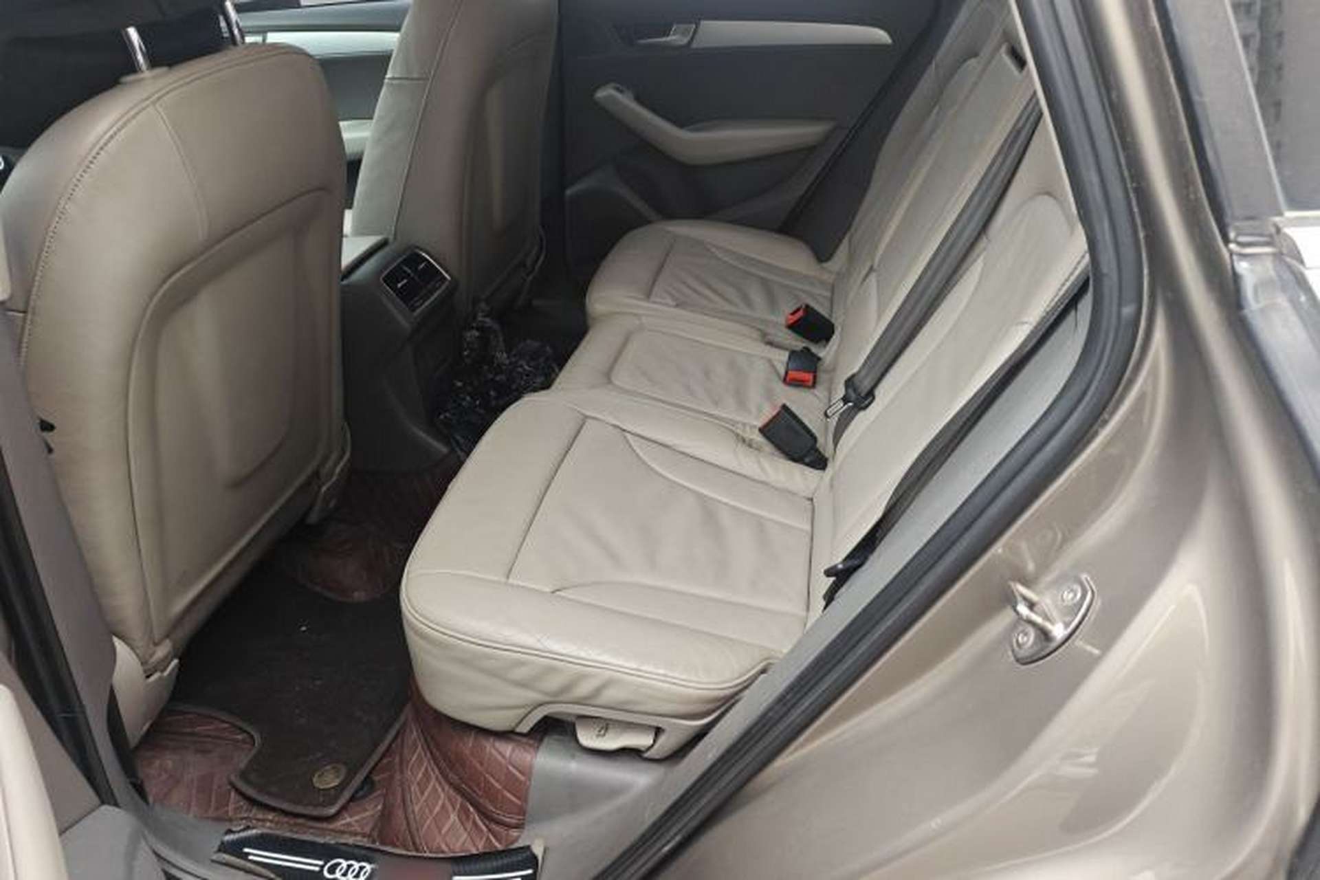Used Audi Q5 2011 2.0TFSI Technology Model Left Rear Seat