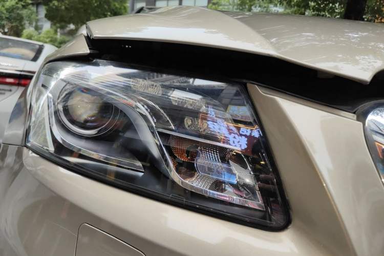 Used Audi Q5 2011 2.0TFSI Dynamic Edition Right Front Headlight