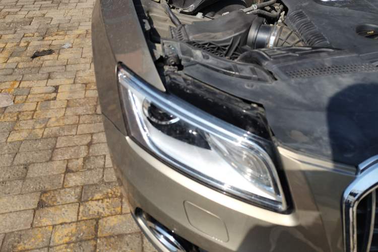 Used Audi Q5 2011 2.0TFSI Comfort Version Right Front Headlight