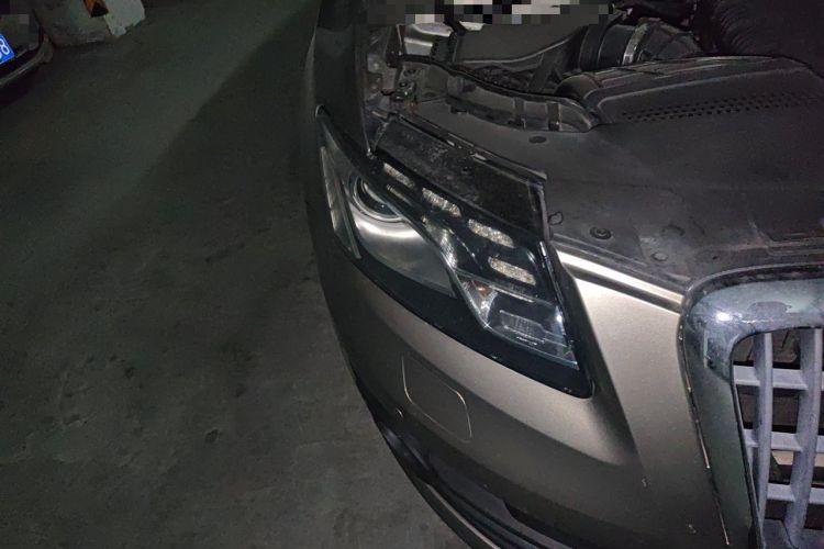 Used Audi Q5 2011 2.0TFSI Dynamic Edition Right Front Headlight