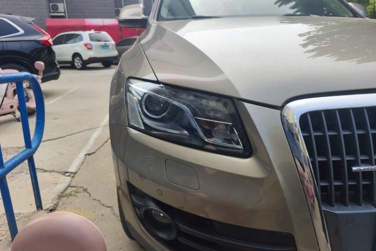 Used Audi Q5 2011 2.0TFSI Technology Model Right Front Headlight