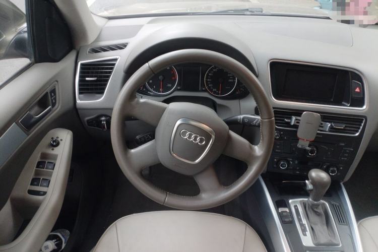 Used Audi Q5 2011 2.0TFSI Technology Model Steering Wheel