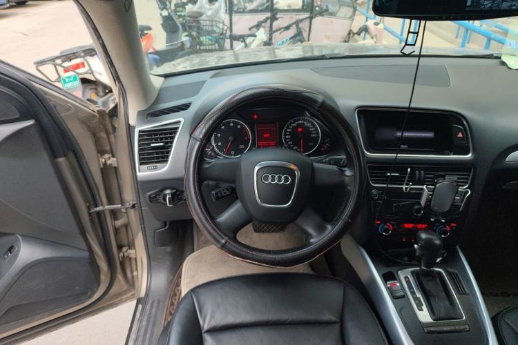 Used Audi Q5 2011 2.0TFSI Technology Model Steering Wheel