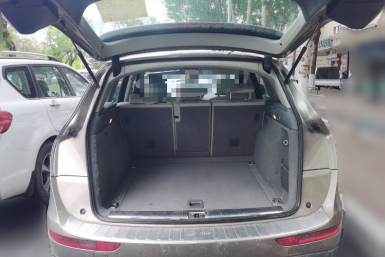 Used Audi Q5 2011 2.0TFSI Technology Model Trunk