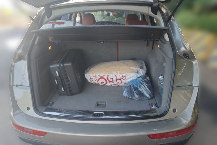 Used Audi Q5 2011 2.0TFSI Ambition Edition Trunk