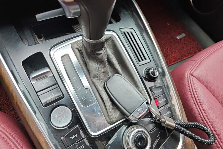 Used Audi Q5 2011 2.0TFSI Dynamic Edition Vehicle Key