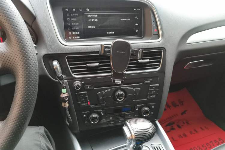 Used Audi Q5 2012 2.0TFSI Technology Model Audio And AC Panel