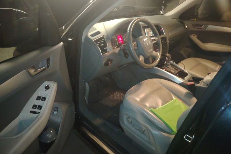Used Audi Q5 2012 2.0TFSI Technology Model Driver Seat