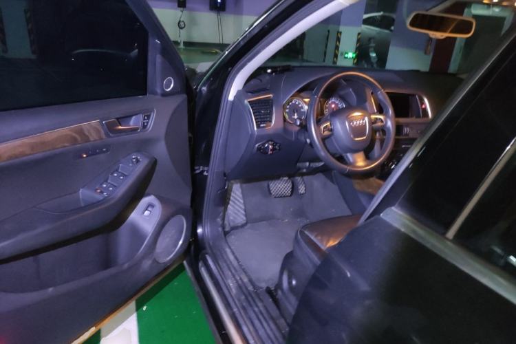 Used Audi Q5 2012 2.0TFSI hybrid Driver Seat
