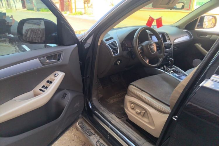 Used Audi Q5 2012 2.0TFSI Technology Model Driver Seat
