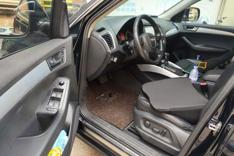 Used Audi Q5 2012 2.0TFSI Technology Model Driver Seat