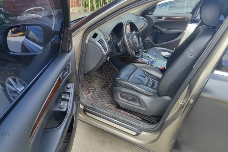 Used Audi Q5 2012 2.0TFSI Comfort Version Driver Seat