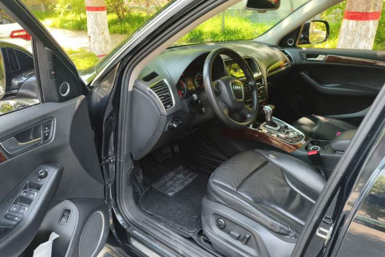 Used Audi Q5 2012 2.0TFSI Comfort Version Driver Seat