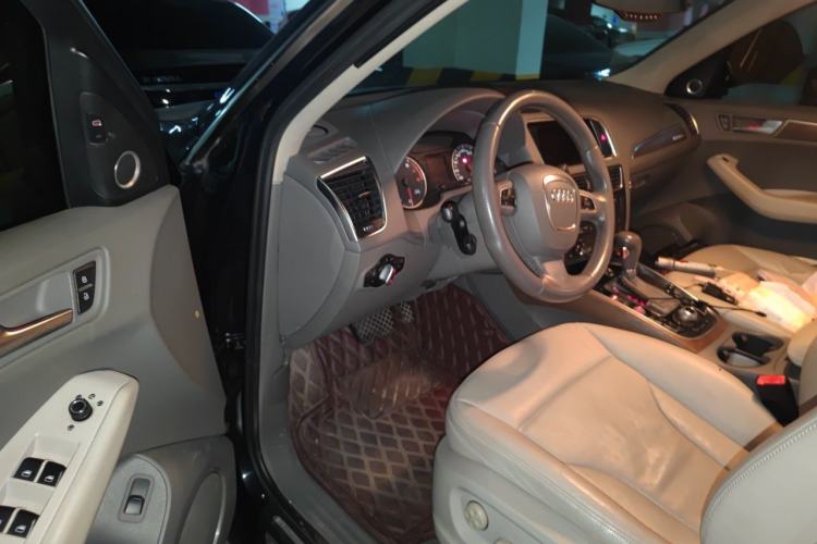 Used Audi Q5 2012 2.0TFSI Luxury Edition Driver Seat