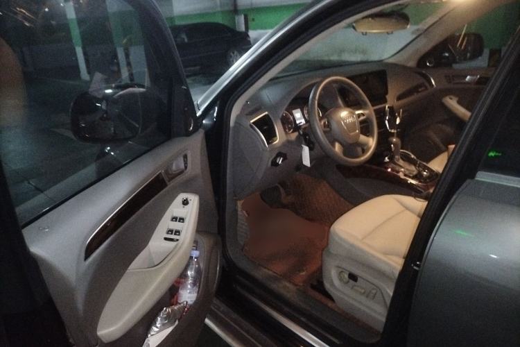 Used Audi Q5 2012 2.0TFSI Trendy Edition Driver Seat