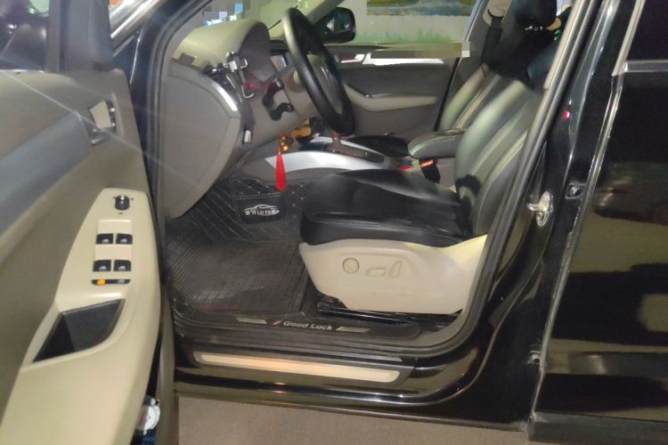 Used Audi Q5 2012 2.0TFSI Technology Model Driver Seat