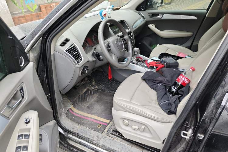 Used Audi Q5 2012 2.0TFSI Technology Model Driver Seat