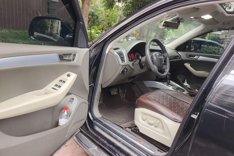 Used Audi Q5 2012 2.0TFSI Technology Model Driver Seat