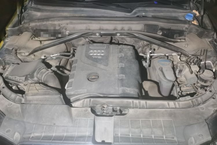 Used Audi Q5 2012 2.0TFSI Technology Model Engine Bay