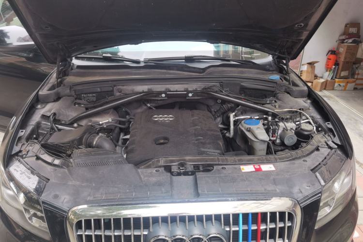 Used Audi Q5 2012 2.0TFSI Trendy Edition Engine Bay