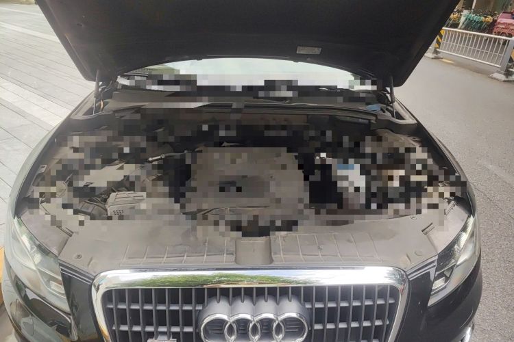 Used Audi Q5 2012 2.0TFSI Comfort Version Engine Bay