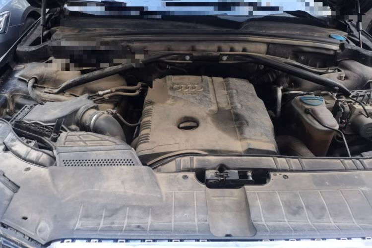 Used Audi Q5 2012 2.0TFSI Comfort Version Engine Bay