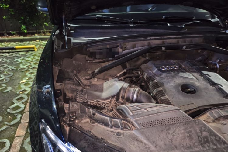 Used Audi Q5 2012 2.0TFSI Technology Model Engine Bay Right