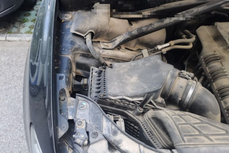 Used Audi Q5 2012 2.0TFSI Comfort Version Engine Bay Right