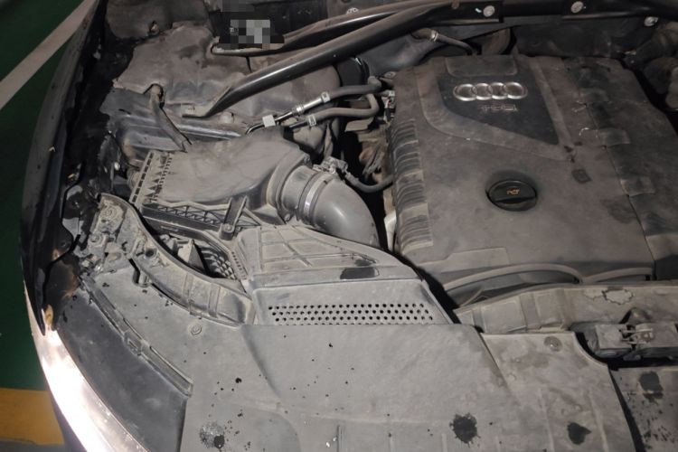 Used Audi Q5 2012 2.0TFSI Comfort Version Engine Bay Right