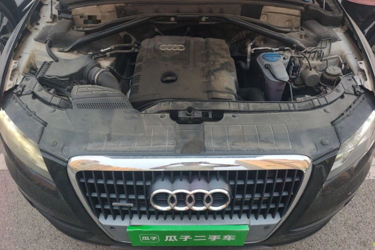 Used Audi Q5 2012 2.0TFSI Comfort Version Engine Bay
