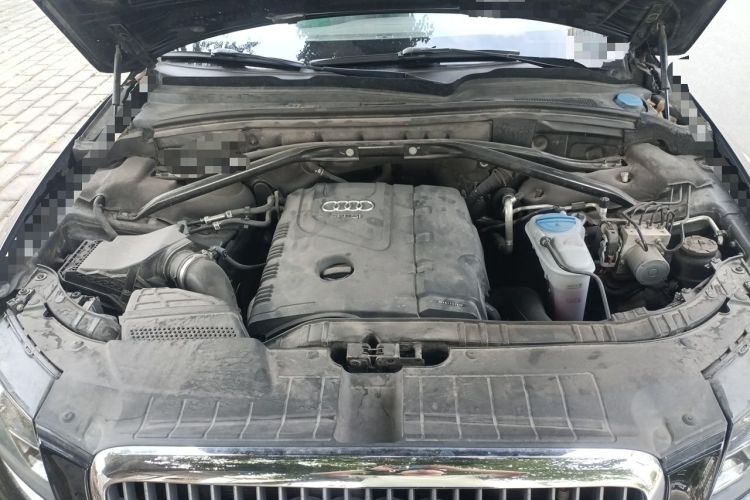 Used Audi Q5 2012 2.0TFSI Technology Model Engine Bay