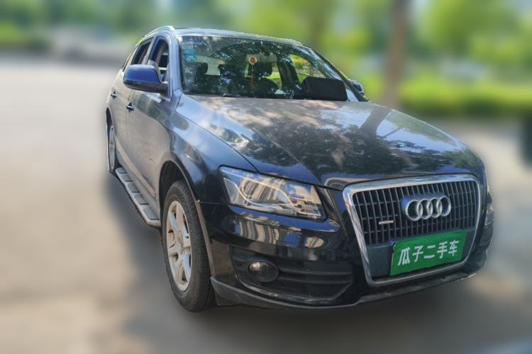 Used Audi Q5 2012 2.0TFSI Technology Model Front Right 45 Deg