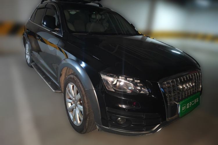 Used Audi Q5 2012 2.0TFSI Luxury Edition Front Right 45 Deg