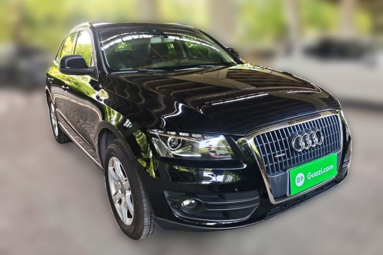 Used Audi Q5 2012 2.0TFSI Technology Model Front Right 45 Deg