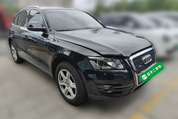 Used Audi Q5 2012 2.0TFSI Technology Model Front Right 45 Deg