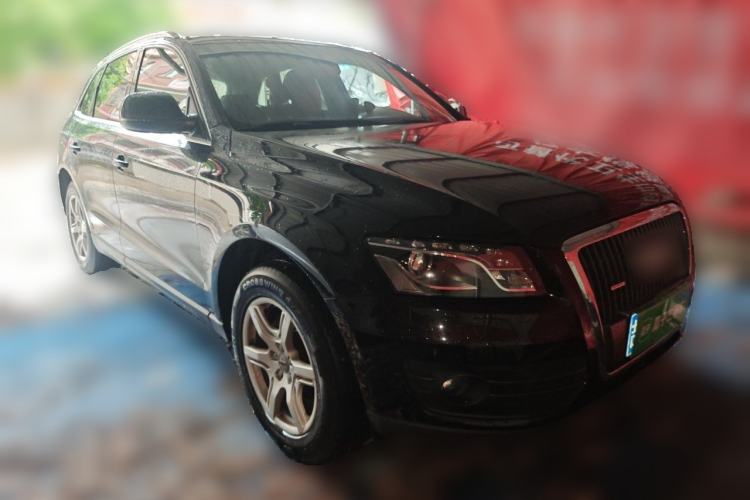 Used Audi Q5 2012 2.0TFSI Technology Model Front Right 45 Deg