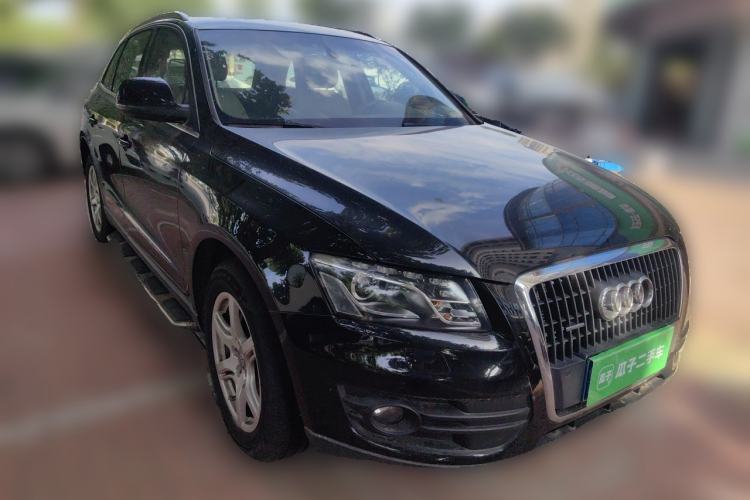 Used Audi Q5 2012 2.0TFSI Technology Model Front Right 45 Deg