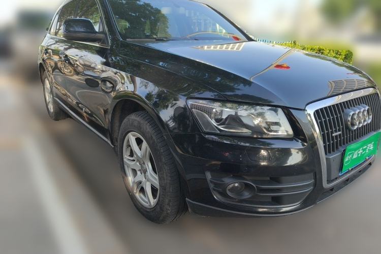 Used Audi Q5 2012 2.0TFSI Technology Model Front Right 45 Deg