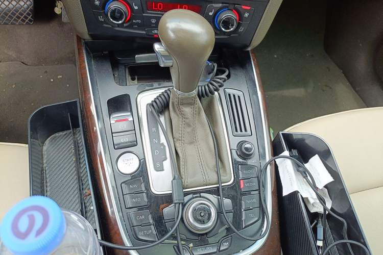 Used Audi Q5 2012 2.0TFSI Comfort Version Gear Lever