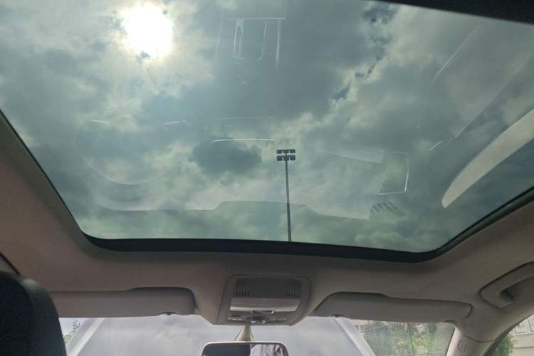 Used Audi Q5 2012 2.0TFSI Technology Model Headliner