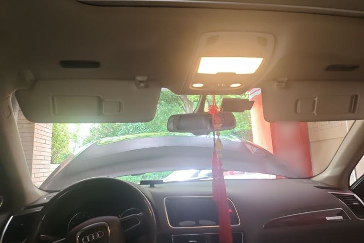 Used Audi Q5 2012 2.0TFSI Comfort Version Headliner