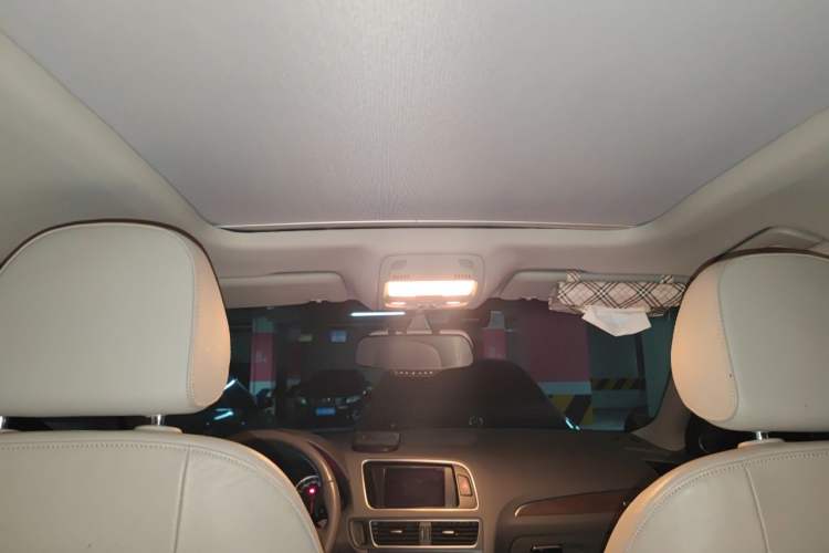 Used Audi Q5 2012 2.0TFSI Luxury Edition Headliner
