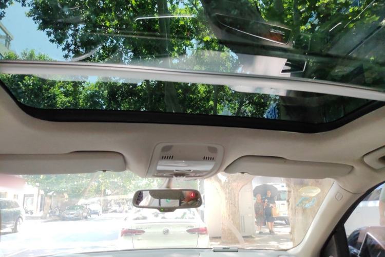 Used Audi Q5 2012 2.0TFSI Comfort Version Headliner