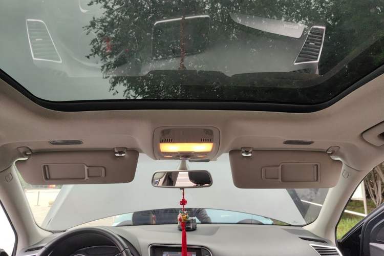 Used Audi Q5 2012 2.0TFSI Technology Model Headliner