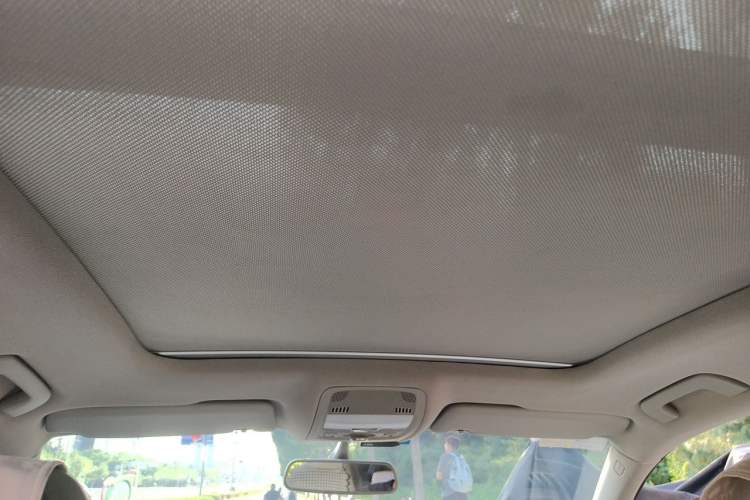 Used Audi Q5 2012 2.0TFSI Technology Model Headliner