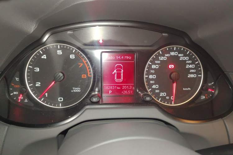 Used Audi Q5 2012 2.0TFSI Technology Model Instrument Cluster