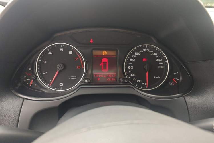 Used Audi Q5 2012 2.0TFSI Technology Model Instrument Cluster