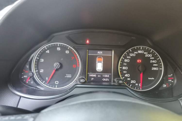 Used Audi Q5 2012 2.0TFSI Comfort Version Instrument Cluster